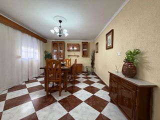 Casa adosada en venta en Noreste-Granja en Jerez de la Frontera