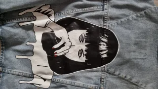 Chaqueta vaquera customizada