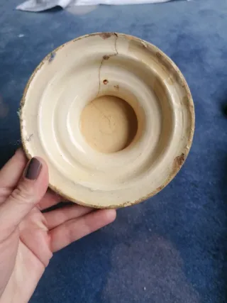 Botijo de cerámica pintado a mano