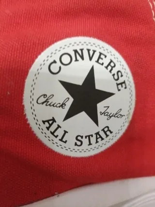 Auténticas Converse de  plataforma rojas y blancas