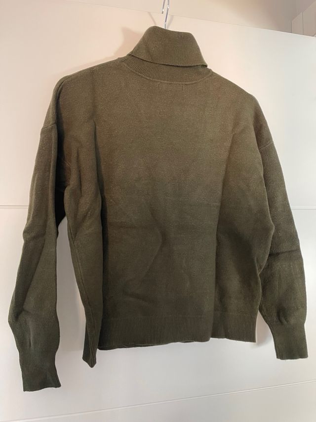 Jersey Primark cuello alto verde