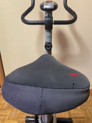 Bicicleta Estática Ajustable