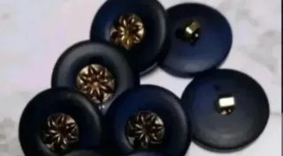 Lote 8 botones- 7 modelos