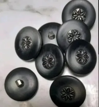 Lote 8 botones- 7 modelos