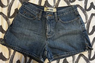 Shorts vaqueros mujer GAP.