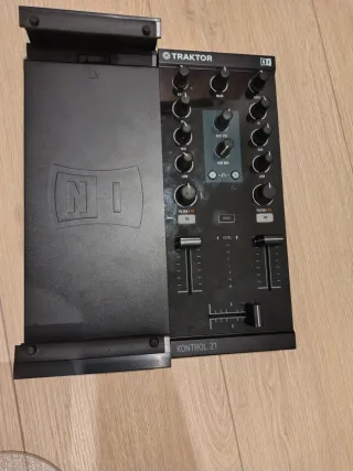 Traktor Kontrol Z1 y X1 MK2