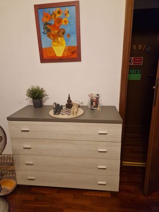 Camera da letto moderna completa