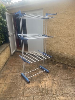 Tendedero exterior vertical plegable