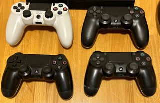 Consola PS4 + Giochi + Controller + Cuffie