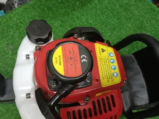 Tagliasiepe a scoppio 22.5cc