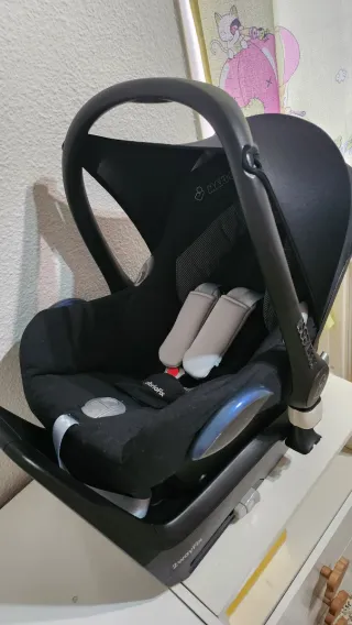 Maxi-Cosi con base 2Way Fix BebeConfort