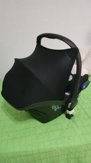Maxi-Cosi con base 2Way Fix BebeConfort