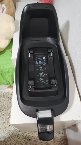 Maxi-Cosi con base 2Way Fix BebeConfort