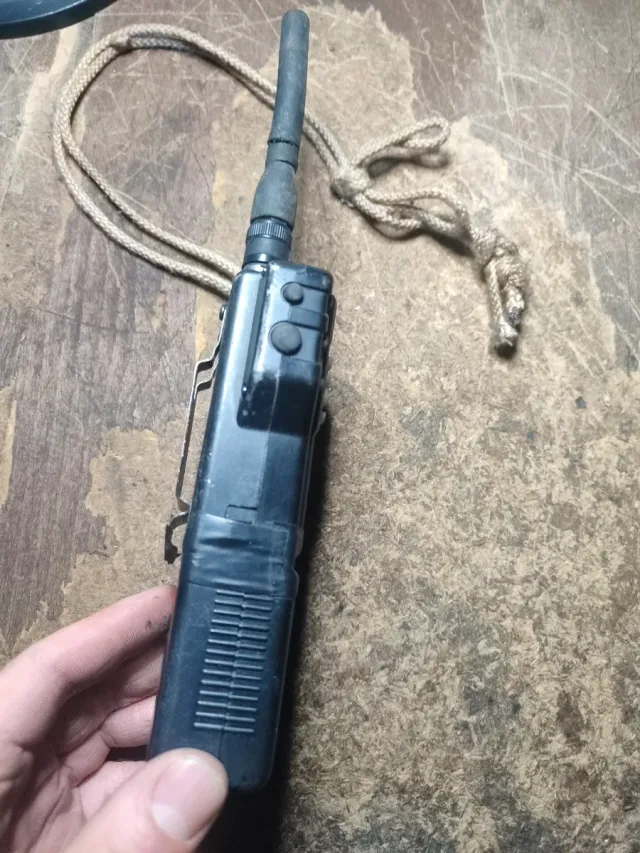 Walkie Talkie VHF CT-180