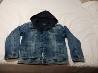 Chaqueta vaquera con capucha Talla 14