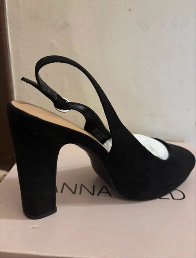 Scarpe décolleté nere tacco largo n.38