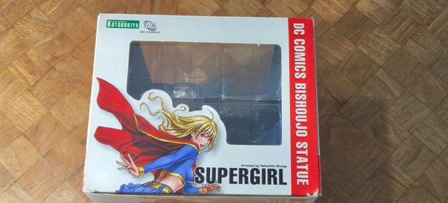 Supergirl (Black Suit) – Kotobukiya Bishoujo