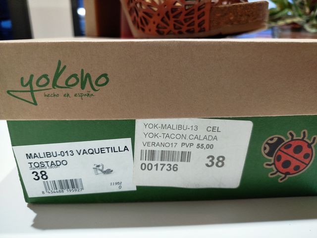Sandalias Yokono piel calada tacón
