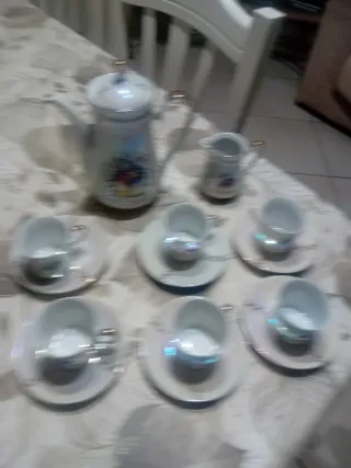 Servizio da caffè con teiera e 6 tazzine