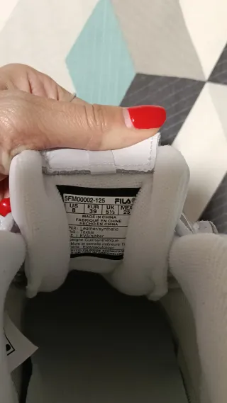 Zapatillas nuevas! Fila Disruptor II Mujer T. 39