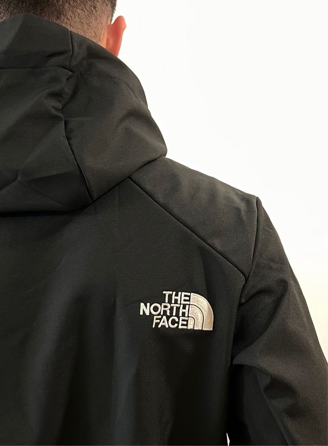 Chaqueta The North Face Técnica Impermeable Negra