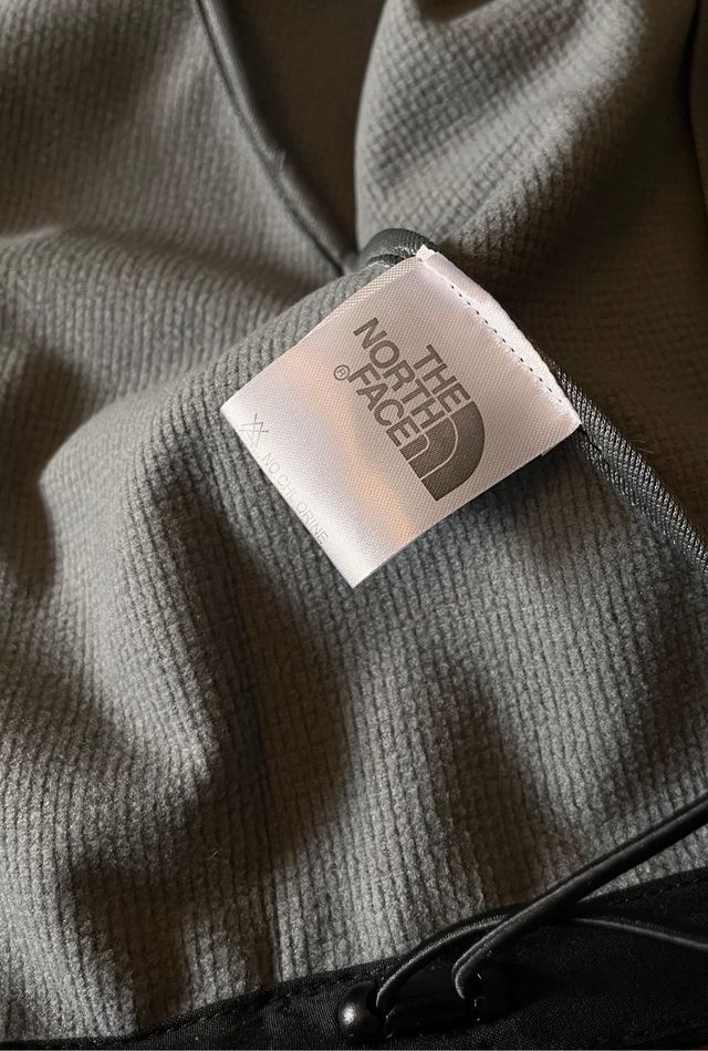 Chaqueta The North Face Técnica Impermeable Negra