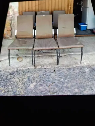 Sillas de espera metálicas (3 unidades)