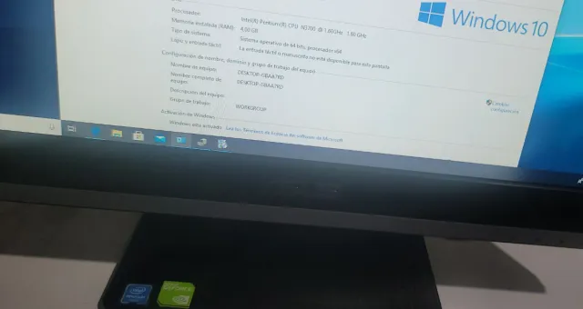 Ordenador Asus Todo en Uno pantalla 20 pulgadas