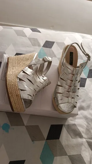 Cuñas plateadas talla 38