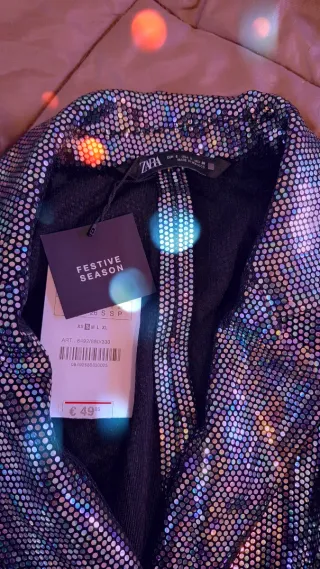 Vestido de lentejuelas, con short incluido