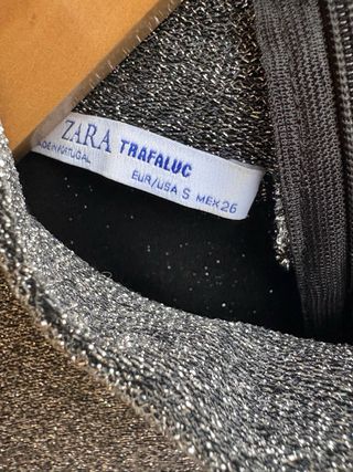 Vestido fiesta Zara plateado Talla S