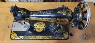Máquina de coser Singer antigua 1882