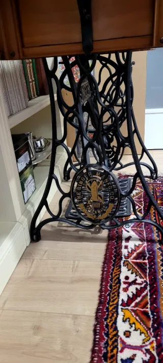 Máquina de coser Singer antigua 1882