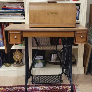 Máquina de coser Singer antigua 1882