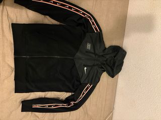 LOTE DE ROPA NIKE !!!!