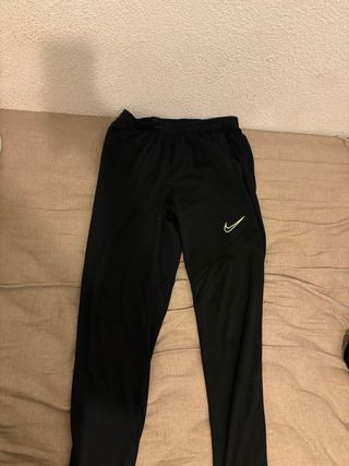 LOTE DE ROPA NIKE !!!!