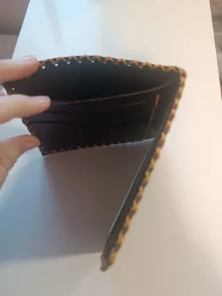 Cartera Billetera Piel Genuina Compacta.