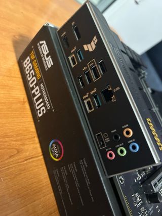 Placa Base ASUS TUF GAMING B650-PLUS