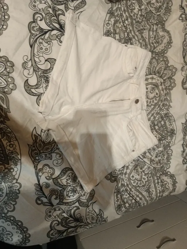 Pantalón corto blanco