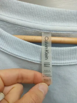 Sudadera Calvin Klein azul cielo