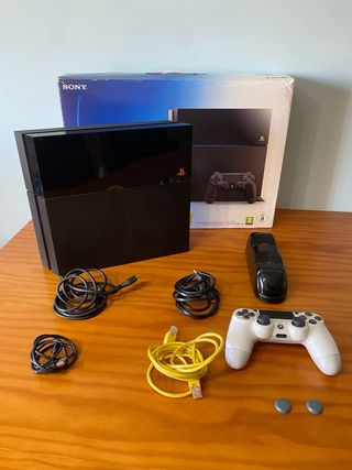 PS4 + Mando + FIFA 16