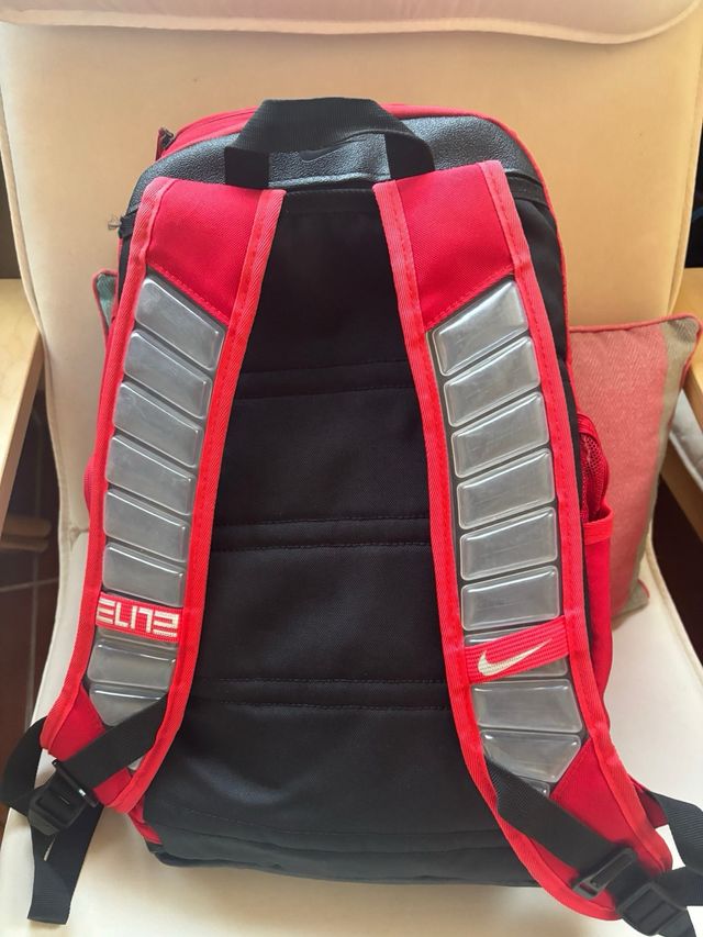 Mochila Nike Elite Roja