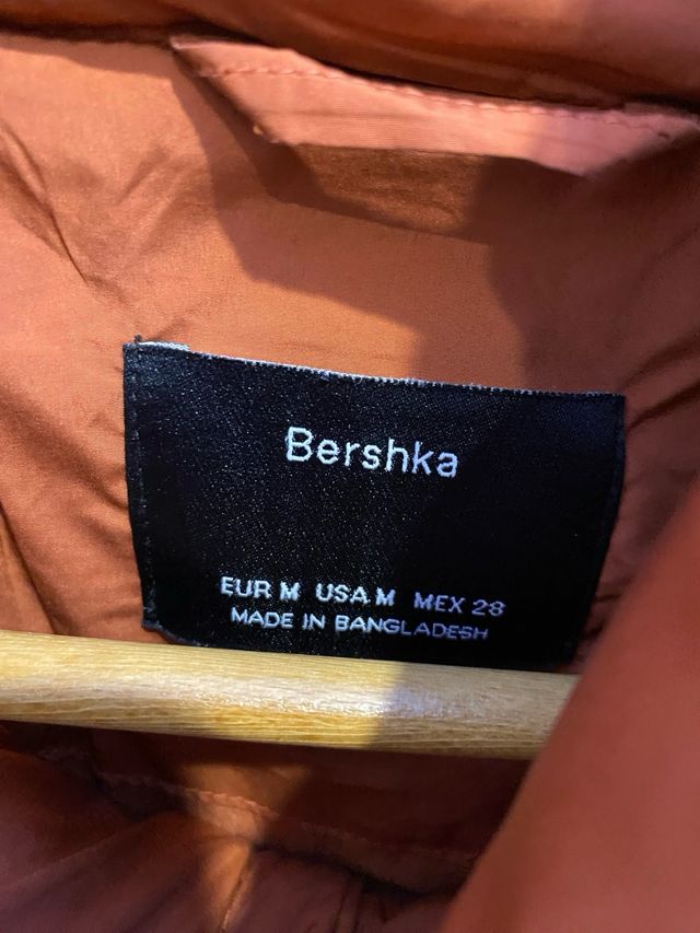 Chaqueta acolchada naranja Bershka