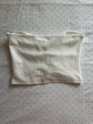 Top Bershka blanco M