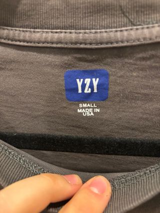 Camiseta GAP x YEEZY