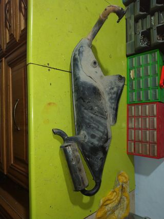 Tubo de escape Aprilia de casa