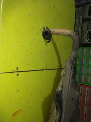 Tubo de escape Aprilia de casa