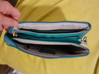 Pochette Azzurra con Laccetto