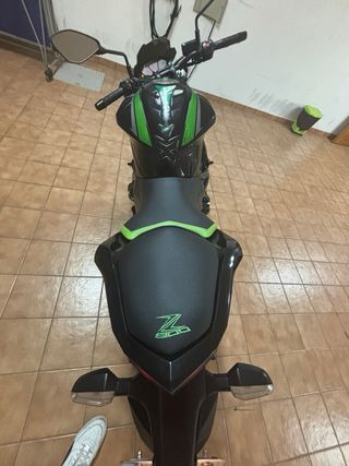 Kawasaki Z800 Negra y Verde