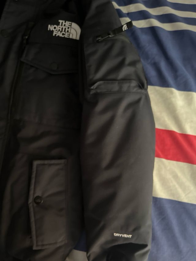 Abrigo The North Face Negro con Capucha